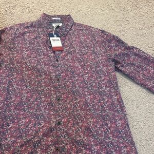Tommy Hilfiger Men's Burgundy Floral Button Down Shirt